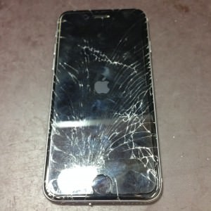 iPhone6のガラス割れ