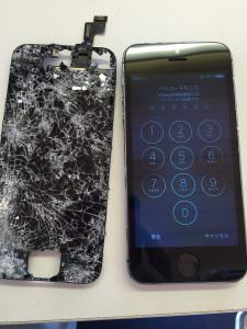 iPhone6ガラス粉砕と比較