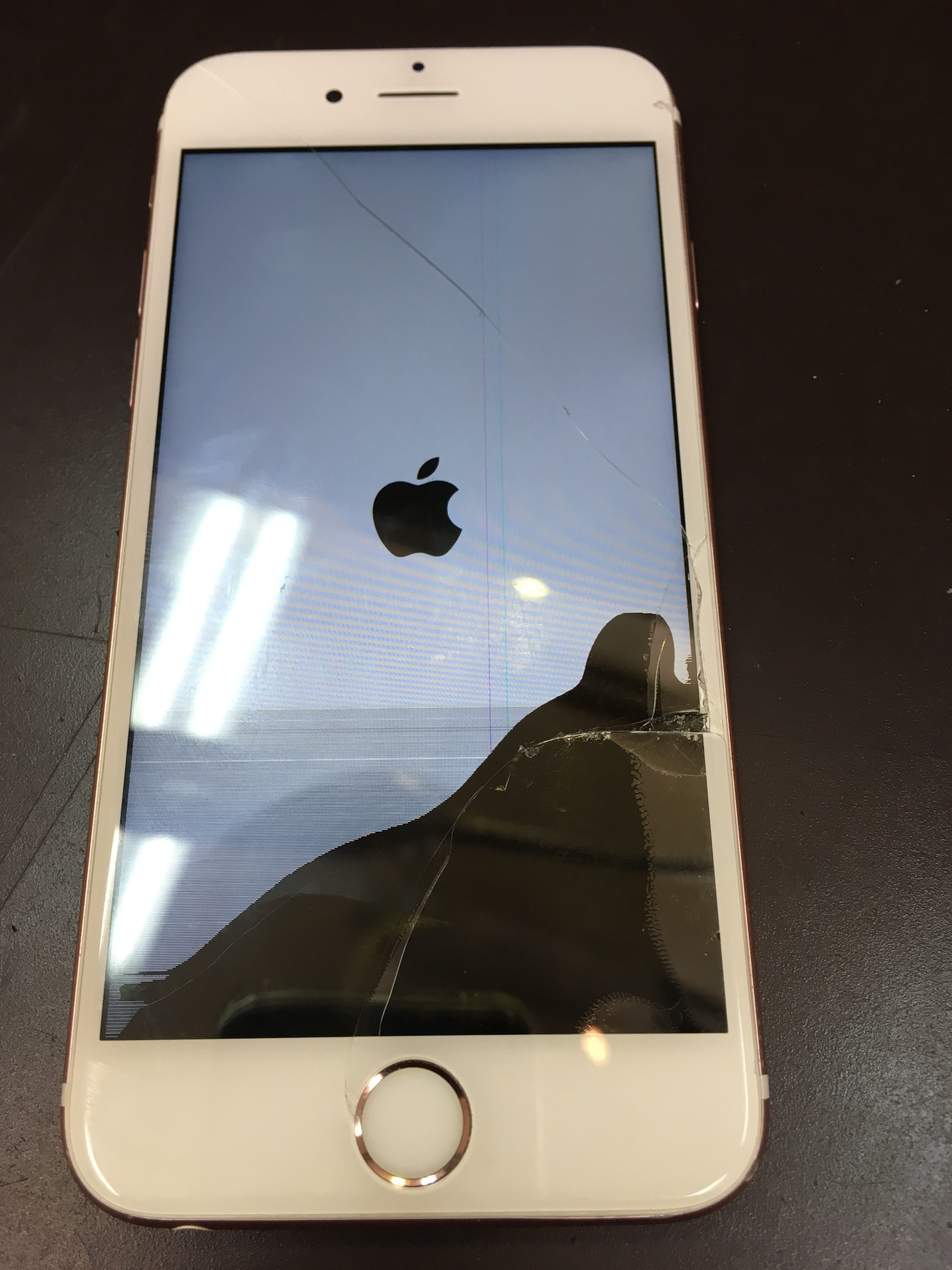 iPhoneを画面割れから守ってあげましょう～！の巻 – 沖縄 iPhone修理 スマイルファクトリー
