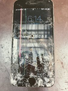 iphone6s液晶パネル破損