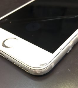 iPhone6ガラス割れ、ホーム外れ