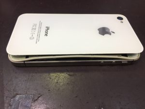 iPhone4ｓバッテリー交換前