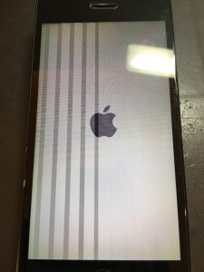 液晶が壊れたiphone