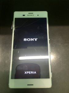 XperiaZ3画面割れ