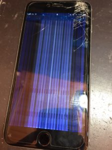 青い縦線が出てタッチ操作不可のiPhone6Plus