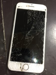 バイクから落として電源も入らないiPhone6s