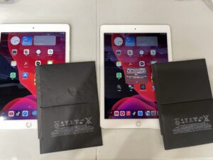 iPad 2台ともバッテリー交換で隙間も直りました！